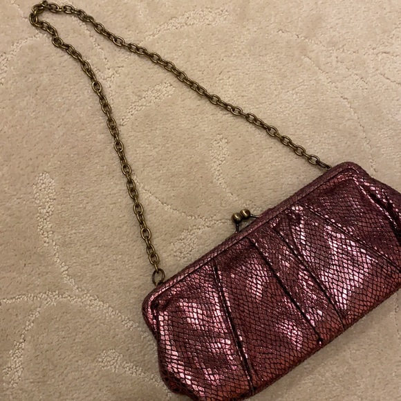 Cute little purple clutch - Picture 3 of 7